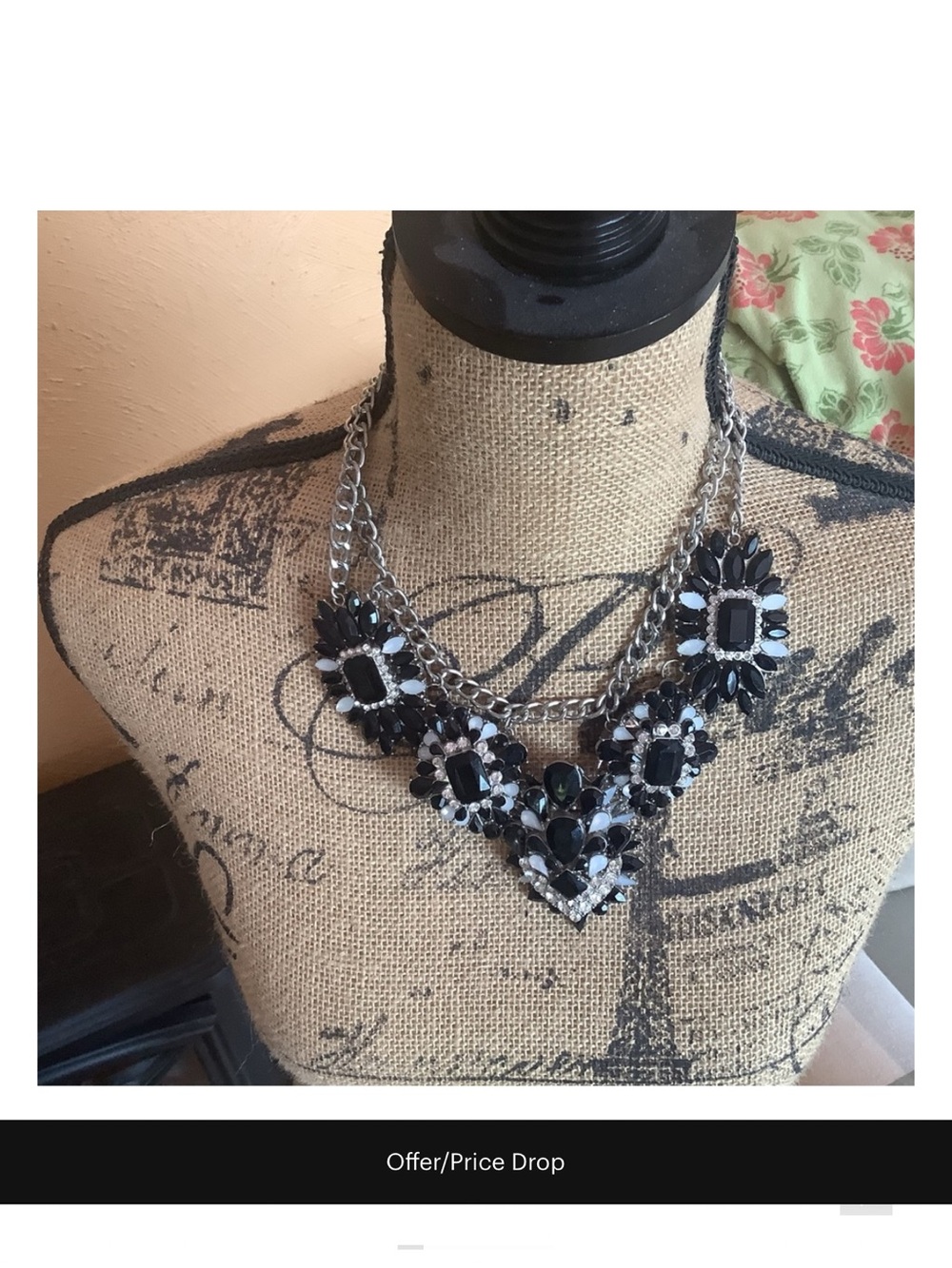...3 necklaces..costume jewelry..euc..